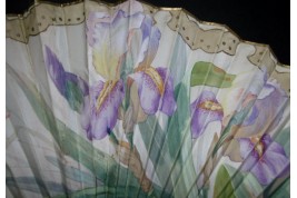 Iris et libellule, éventail Art Nouveau de Daudet et Duvelleroy