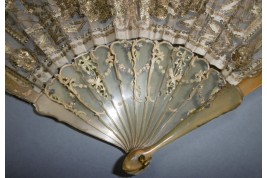 The wings of loves, fan circa 1900