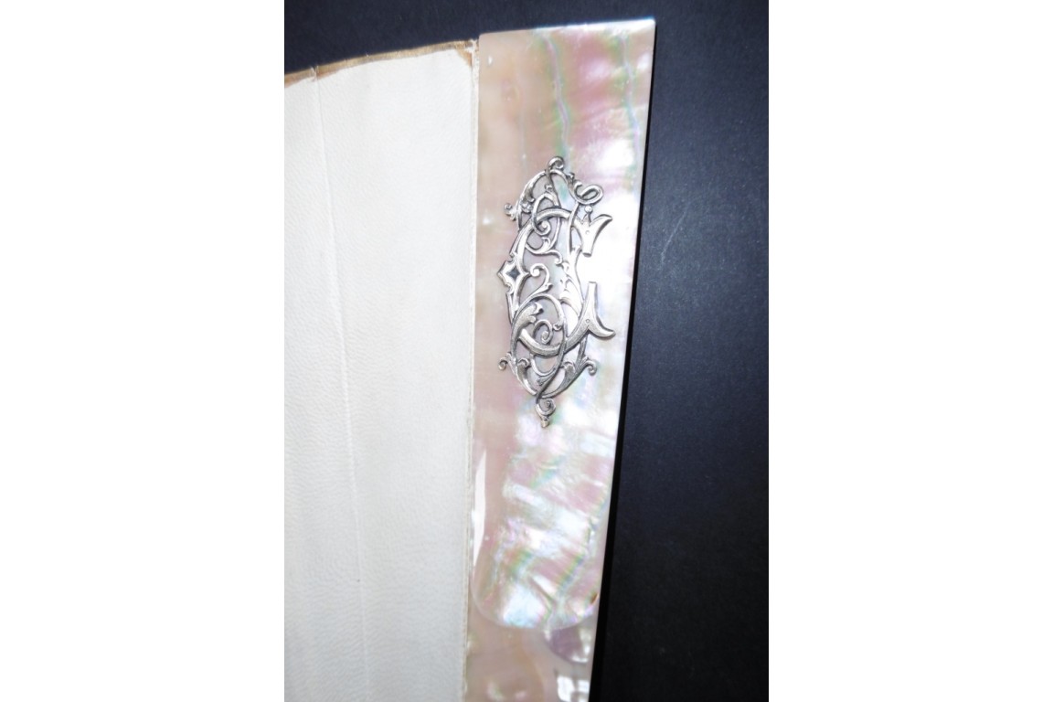 Roses, fan circa 1880-1890