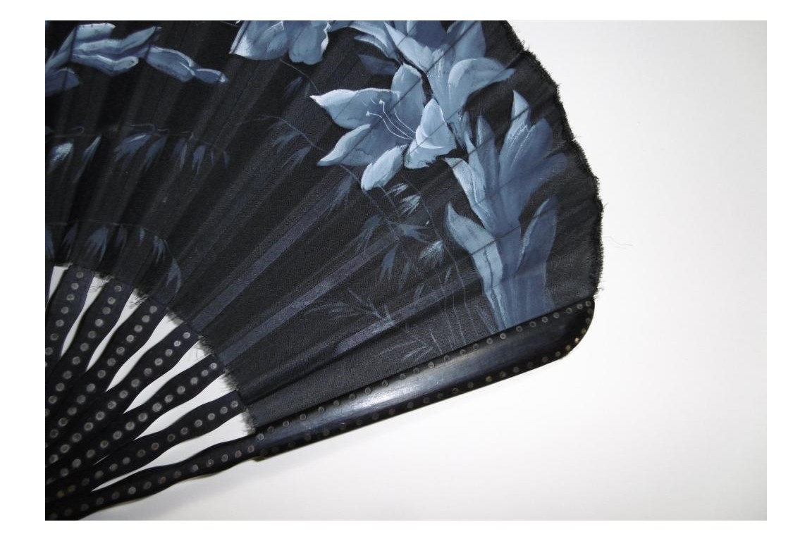 Gladioli by Gerard, Duvelleroy fan, cica 1900