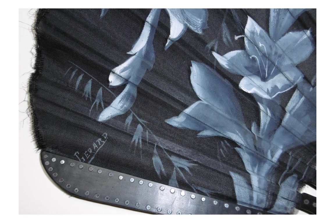 Gladioli by Gerard, Duvelleroy fan, cica 1900