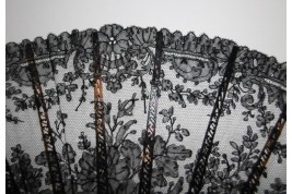 Flowers in Chantilly, lace fan, circa 1870
