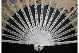 The well of love, fan circa 1885-90