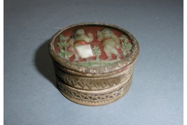 Wax angels, 19th century box