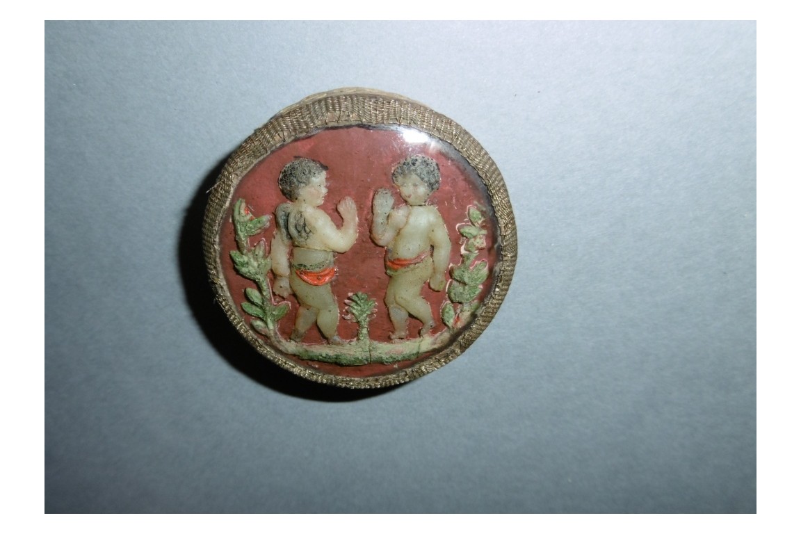 Wax angels, 19th century box