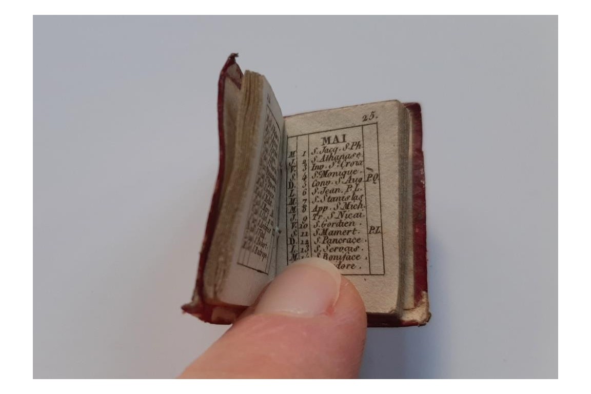 Le petit Echo de Momus, small book, minuscule, 1816