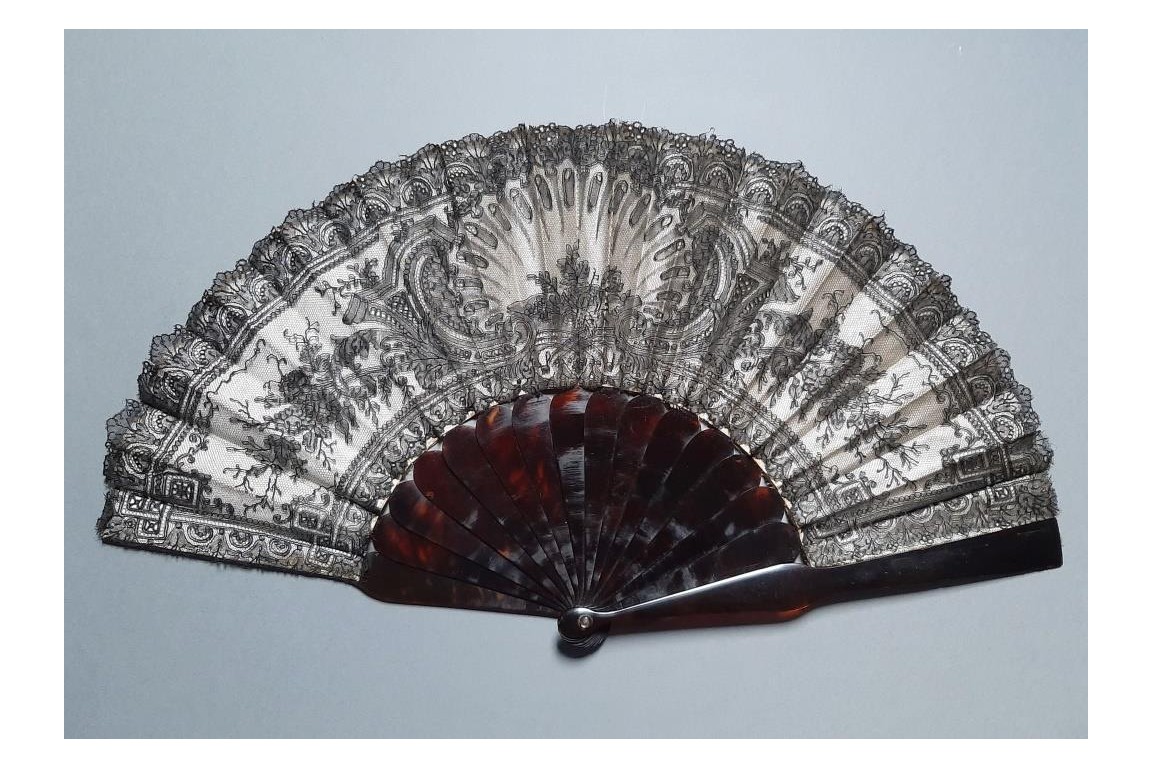 Shell, Chantilly lace fna, circa 1870-80