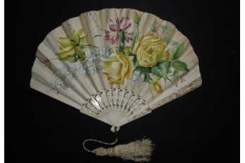 Bouquet, fan circa 1900