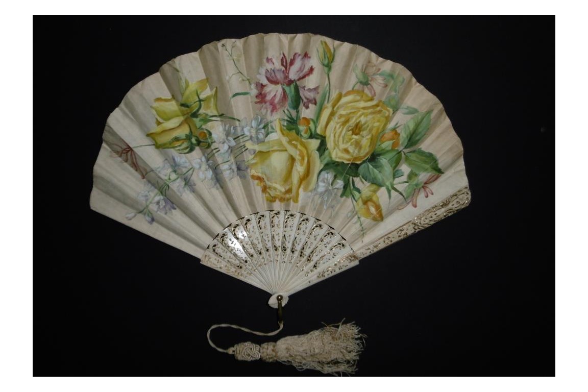 Bouquet, fan circa 1900