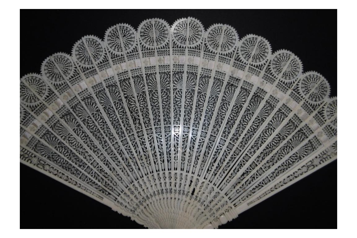 Neo-Gothic rosettes, fan circa 1835-40