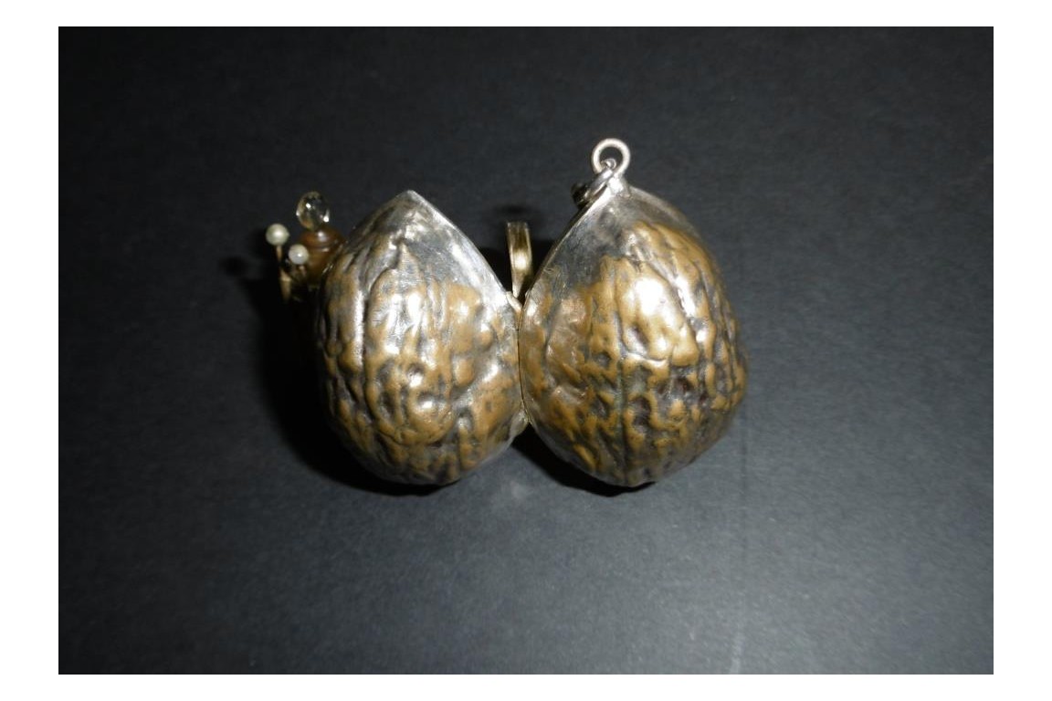 Petite beauté, nécessaire miniature, fin XIXème début XXème