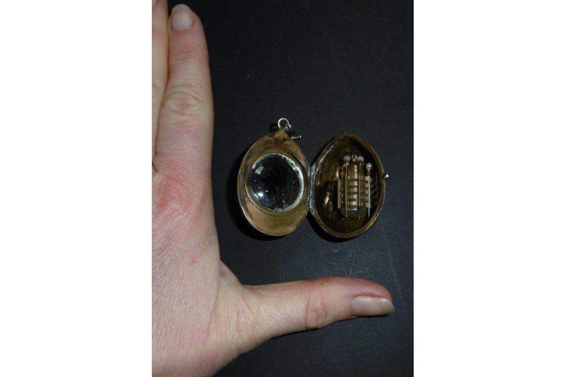 Petite beauté, nécessaire miniature, fin XIXème début XXème
