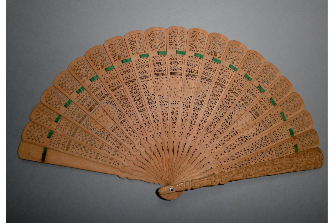 Sandalwood, Chinese fan, 19th century