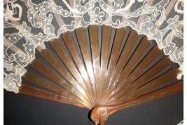 Thistle in lace, Art Nouveau fan