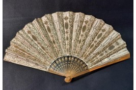 Sparkling domino, fan circa 1900