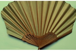 Wild grappe, fan circa 1900-1920