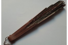 Wild grappe, fan circa 1900-1920