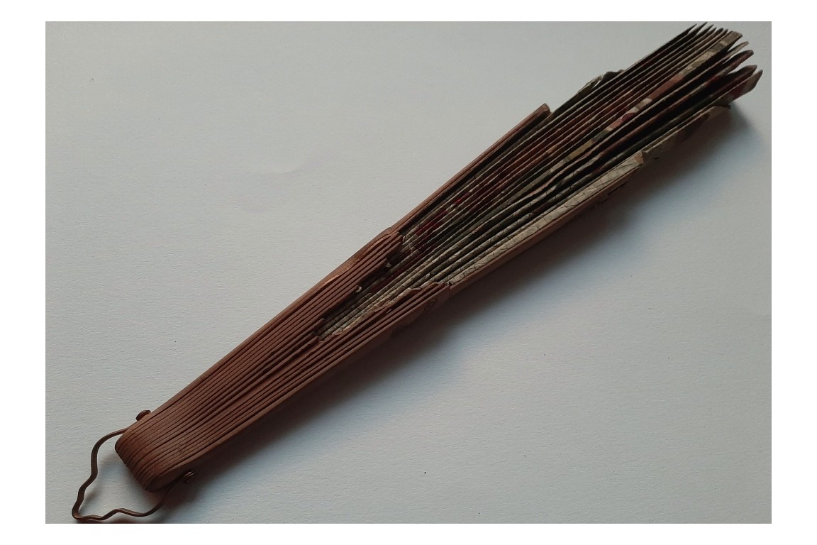 Wild grappe, fan circa 1900-1920