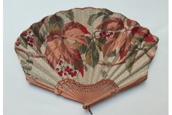 Wild grappe, fan circa 1900-1920