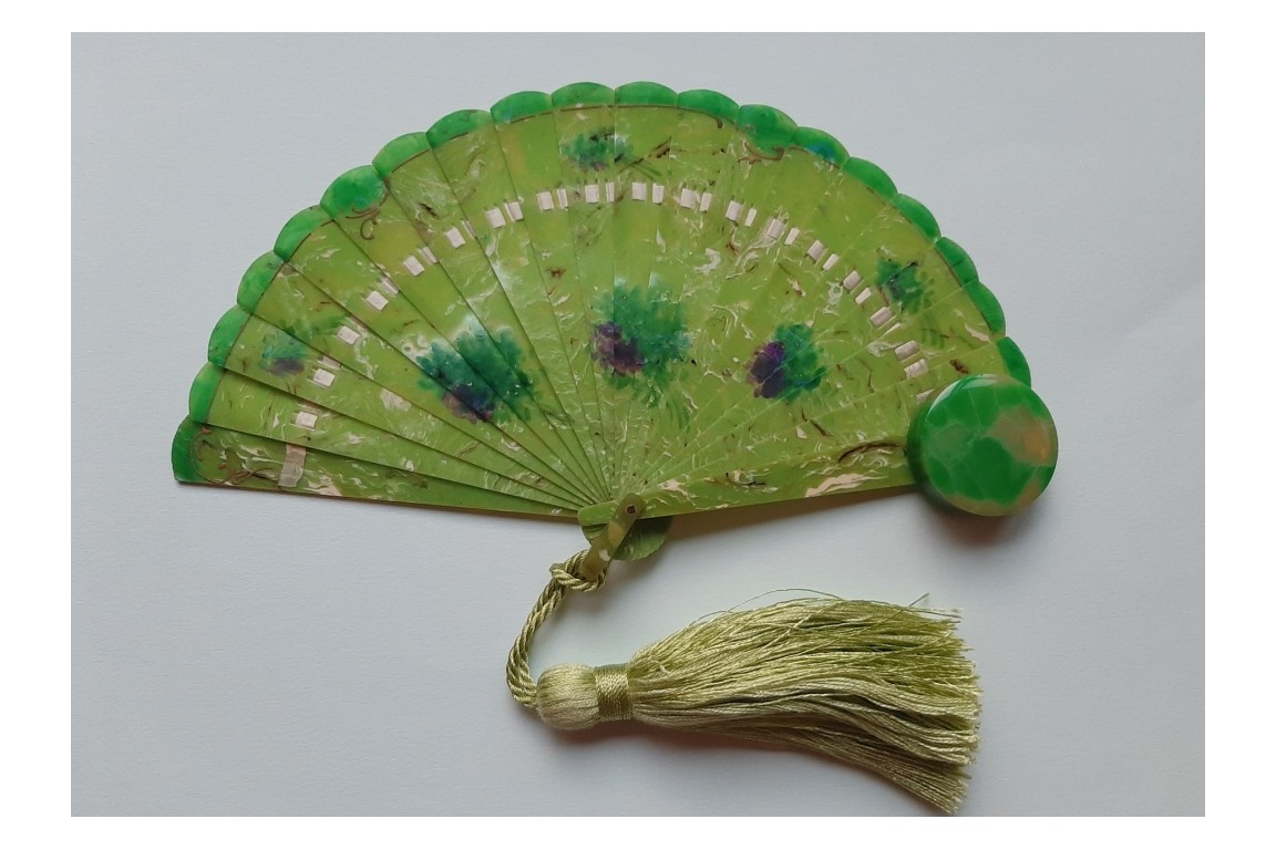 Beauty set, Art Deco novelty fan