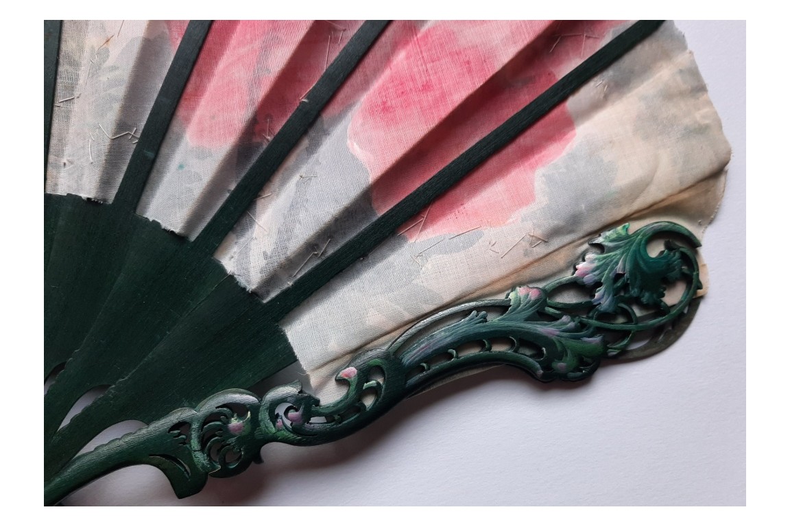 Spanish poppies, Art Nouveau fan