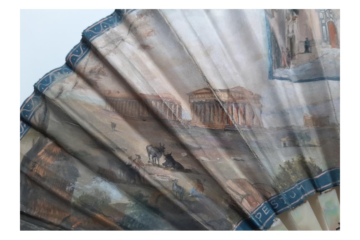 Salerne, Pompei et Paestum, éventail souvenir d'Italie, vers 1900-1910