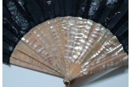 Spiders of love, late 19th cnetury fan
