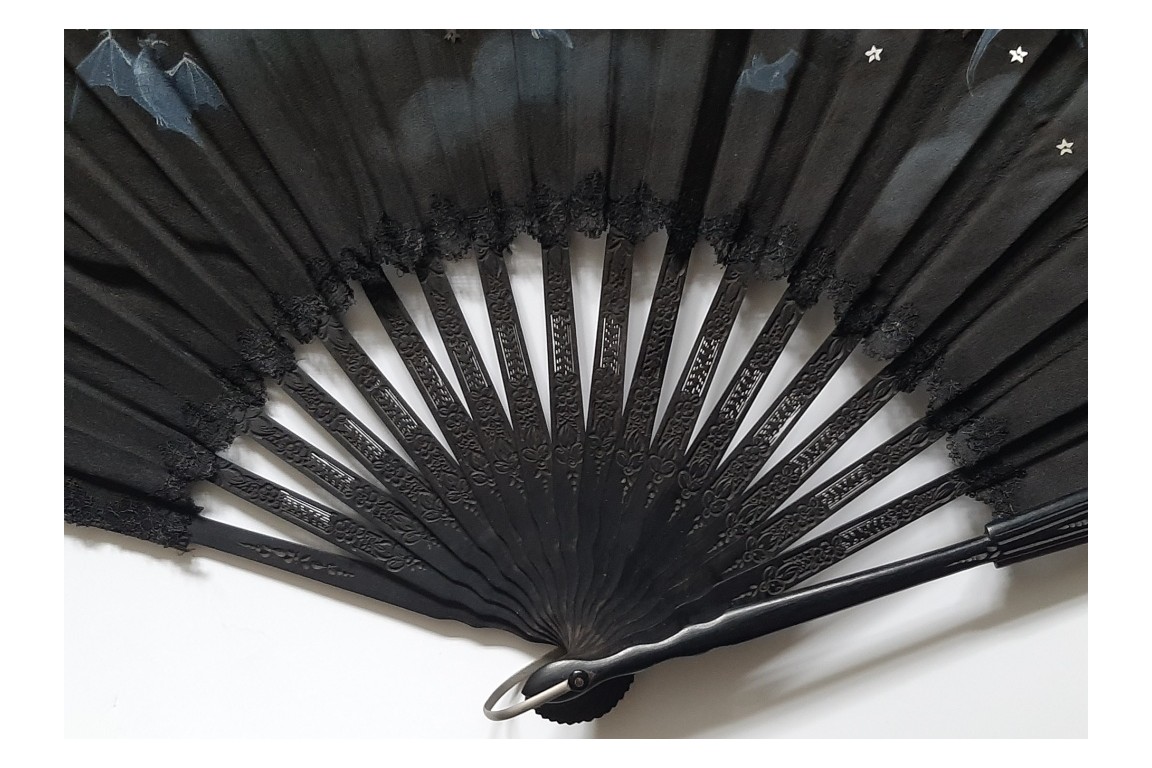 La nuit des chauve-souris, éventail vers 1890-95