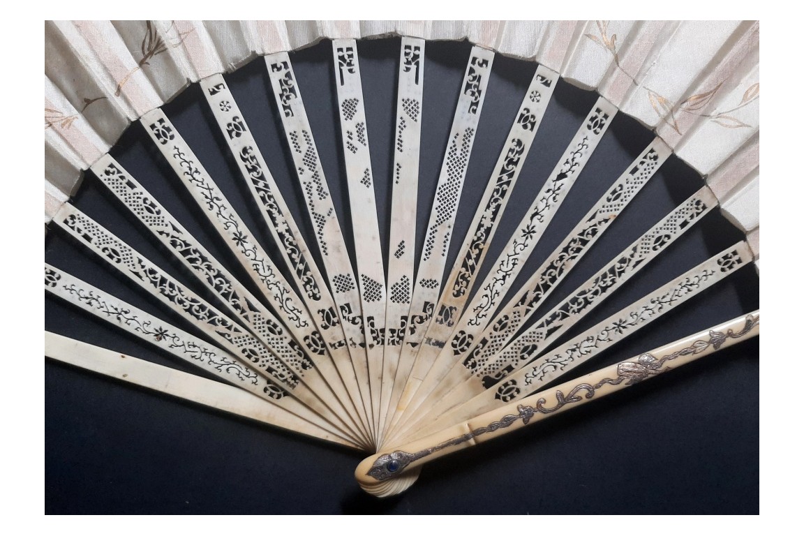 From the toddler to the pig, 19th century fan