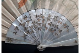Macaw by Labarre, late 19th century fan
