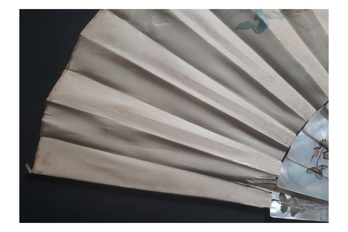 Macaw by Labarre, late 19th century fan