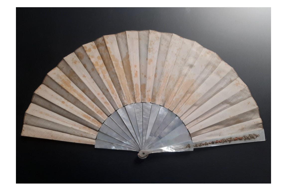 Macaw by Labarre, late 19th century fan