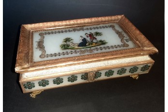 Wise love, 19th century  box