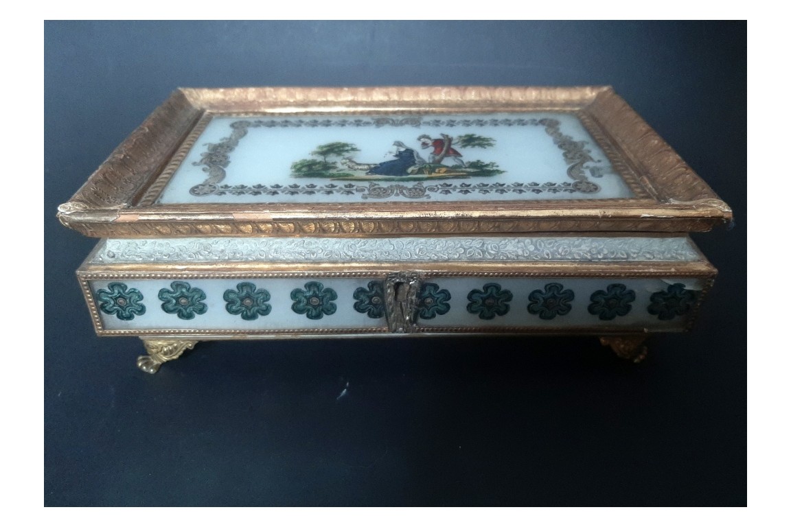 Wise love, 19th century  box