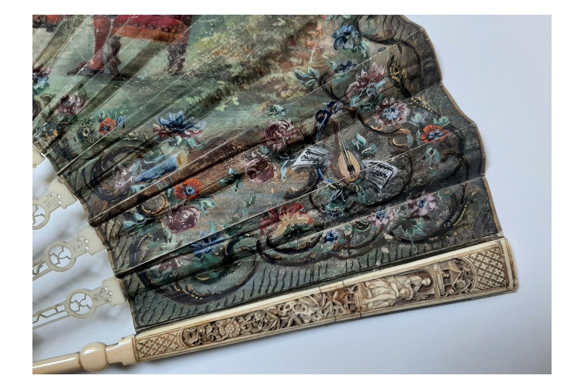 Love triangle or the art of love, 19th century fan