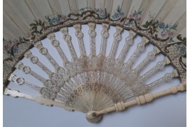 Love triangle or the art of love, 19th century fan
