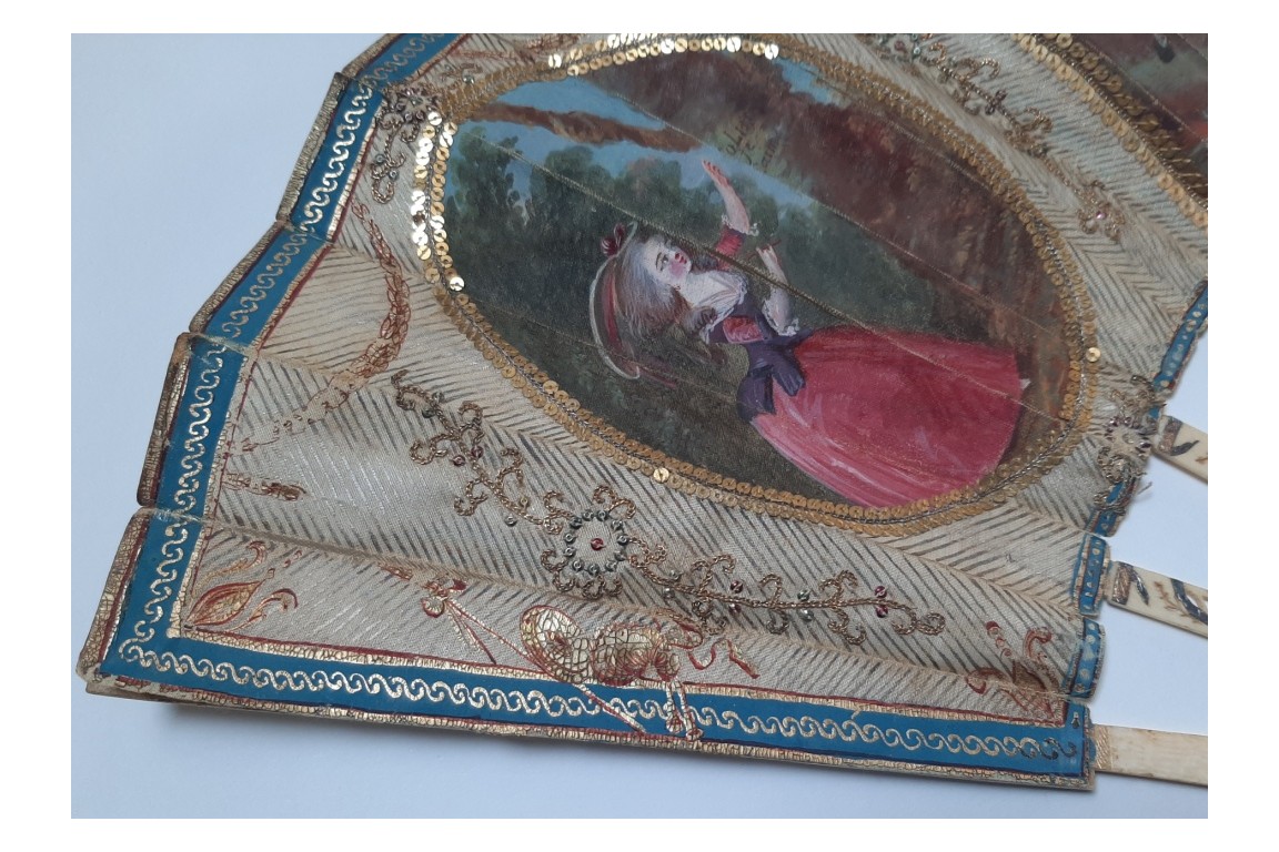 Le théatre de marionnettes et les amoureux, éventail vers 1770-80