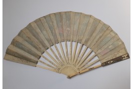 Le théatre de marionnettes et les amoureux, éventail vers 1770-80