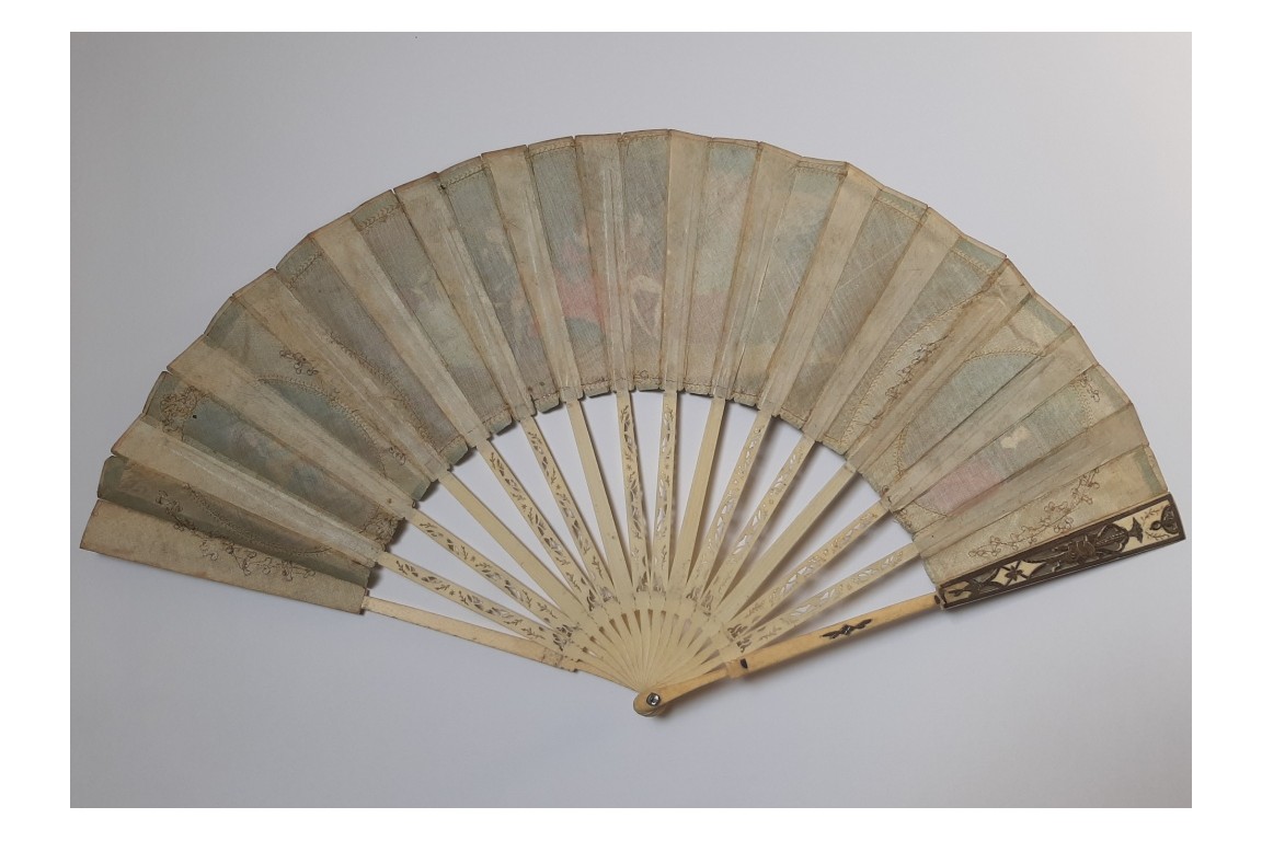 Le théatre de marionnettes et les amoureux, éventail vers 1770-80