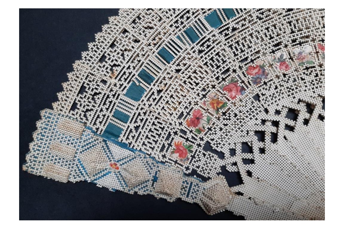 Punched card fan, for left-handed, Spain circa 1860-70