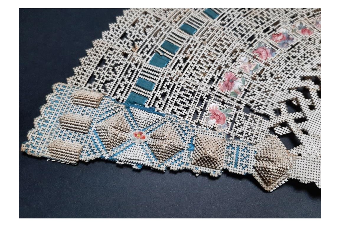 Punched card fan, for left-handed, Spain circa 1860-70