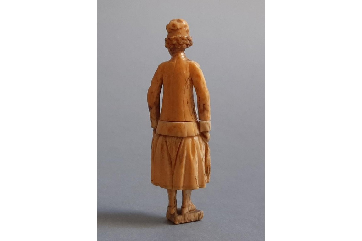 The Polletais fisherman or the art from Dieppe, 19th century needle case