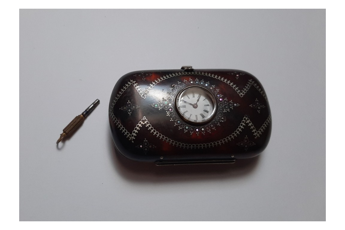 Purse and watch, 19th century