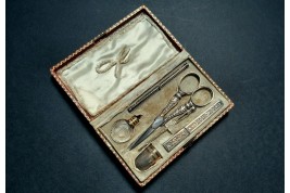 Sewing set, early 19th century