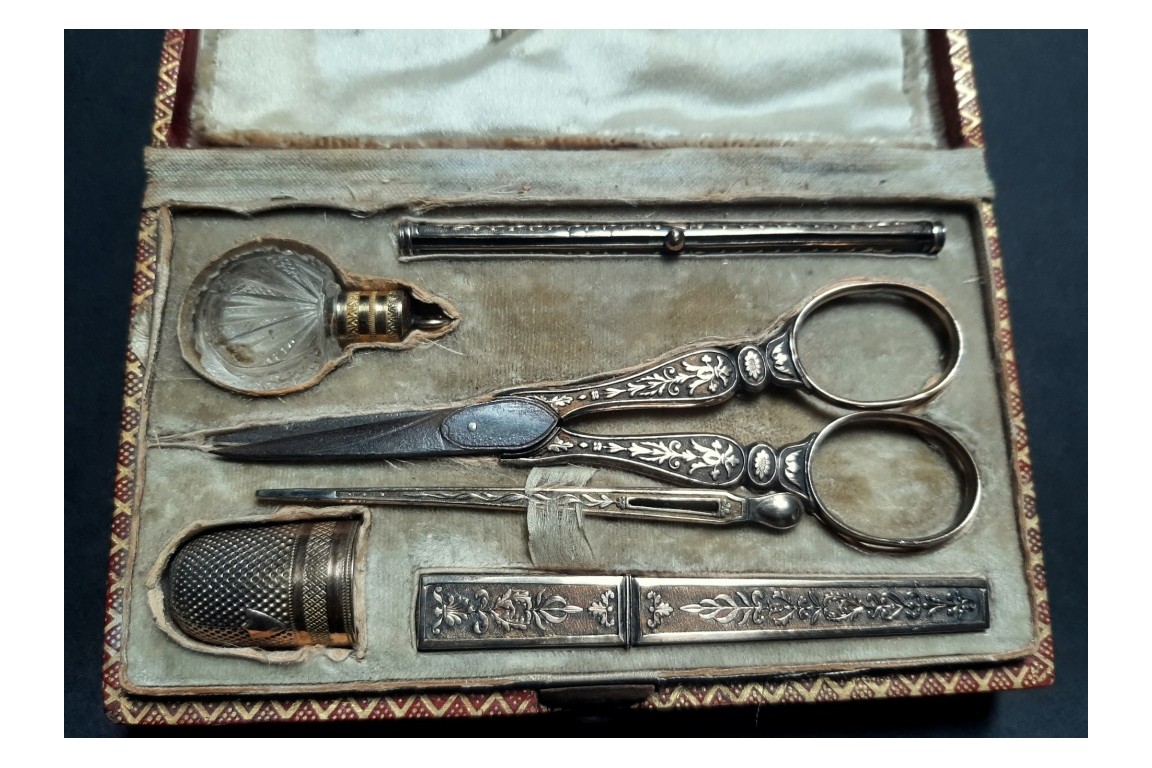 Sewing set, early 19th century