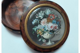 Flowers, 19th snuffbox