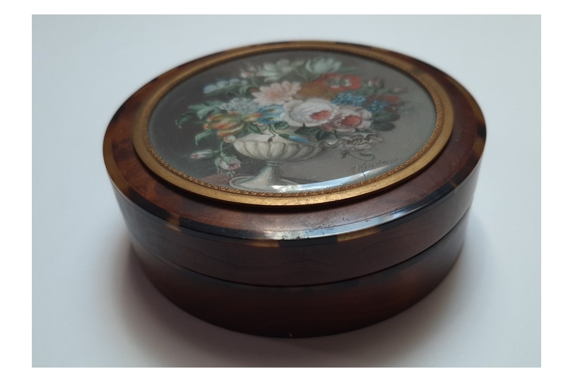Flowers, 19th snuffbox