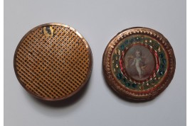 The girl and the white mouse, 19th century snuffbox