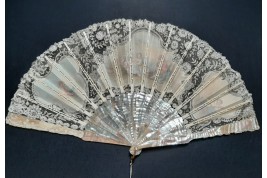 Love music, late 19th century fan