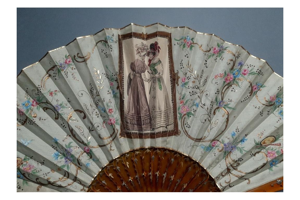 Souvenir des costumes parisiens, éventail fin XIXème ou début XXème